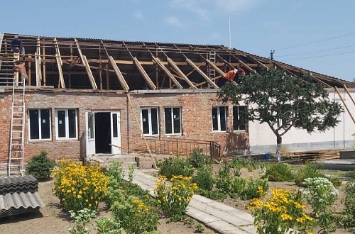 Foto Oskil (Izyum district, Kharkiv region) Restauratie van het psychoneurologische internaat (PBS) – Fase twee