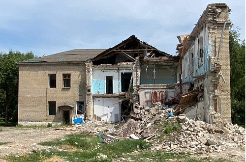 Foto Vilniansk Regional Hospital (Zaporizhzhia Region): Restauratie van het dak