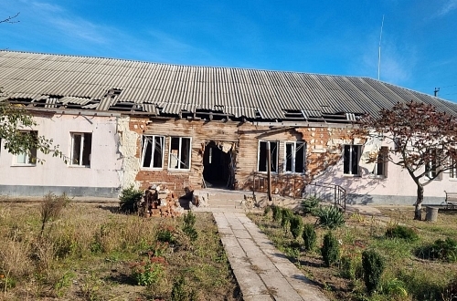 Foto Oskil (Izyum district, Kharkiv region) Restauratie van het psychoneurologische internaat (PBS) – Fase één